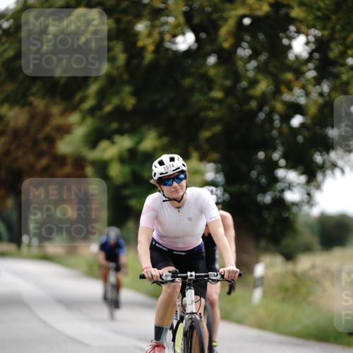 30.08.2026 - Elbe Triathlon Hamburg Michael Burmester http://msf.ph/oto/10059880 30.08.2026 11:36:56 Radfahren 804, 1377, 1534, 1574, 1632 meine-sportfotos.de
