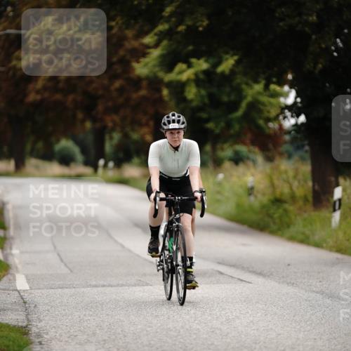 30.08.2026 - Elbe Triathlon Hamburg Michael Burmester http://msf.ph/oto/10059899 30.08.2026 11:37:11 Radfahren 1485, 1553, 1649 meine-sportfotos.de