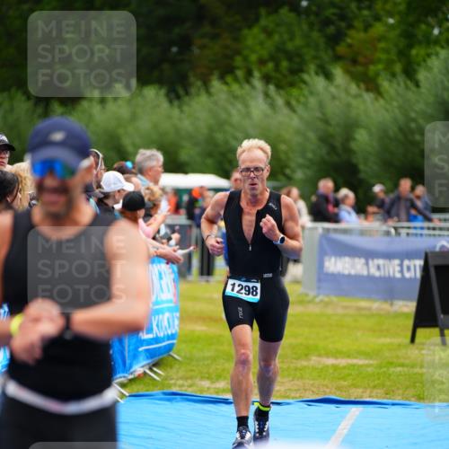 30.08.2026 - Elbe Triathlon Hamburg LAZAROV Photography http://msf.ph/oto/10059912 30.08.2026 11:38:01 Ziel 759, 1298 meine-sportfotos.de