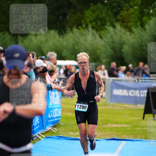 30.08.2026 - Elbe Triathlon Hamburg LAZAROV Photography http://msf.ph/oto/10059915 30.08.2026 11:38:01 Ziel 759, 1298 meine-sportfotos.de