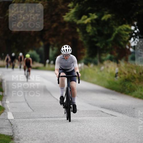 30.08.2026 - Elbe Triathlon Hamburg Michael Burmester http://msf.ph/oto/10059937 30.08.2026 11:37:52 Radfahren 1521, 1571 meine-sportfotos.de