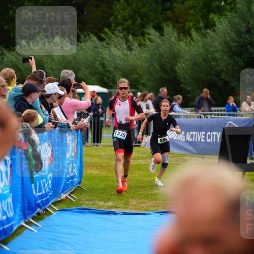 30.08.2026 - Elbe Triathlon Hamburg LAZAROV Photography http://msf.ph/oto/10059955 30.08.2026 11:38:17 Ziel 889, 1335 meine-sportfotos.de