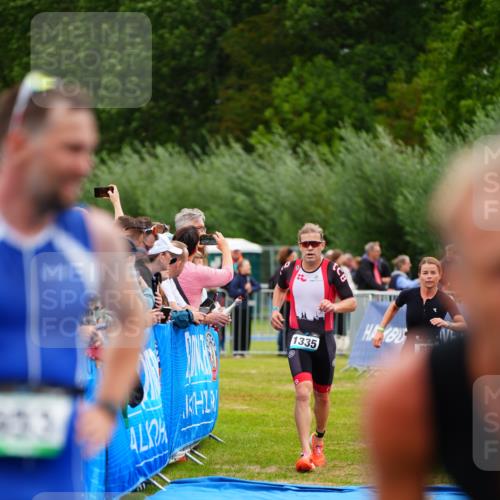 30.08.2026 - Elbe Triathlon Hamburg LAZAROV Photography http://msf.ph/oto/10059960 30.08.2026 11:38:18 Ziel 889, 1335 meine-sportfotos.de