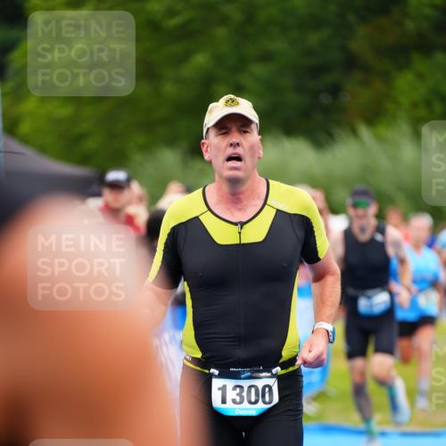 30.08.2026 - Elbe Triathlon Hamburg LAZAROV Photography http://msf.ph/oto/10059991 30.08.2026 11:38:36 Ziel 867, 1226, 1253, 1271, 1300, 1354, 1444 meine-sportfotos.de