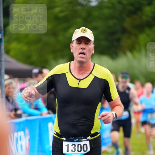 30.08.2026 - Elbe Triathlon Hamburg LAZAROV Photography http://msf.ph/oto/10059997 30.08.2026 11:38:37 Ziel 867, 1226, 1253, 1271, 1300, 1354, 1444 meine-sportfotos.de