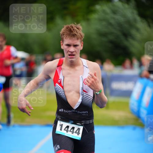 30.08.2026 - Elbe Triathlon Hamburg LAZAROV Photography http://msf.ph/oto/10060012 30.08.2026 11:38:40 Ziel 867, 1226, 1253, 1271, 1354, 1444 meine-sportfotos.de