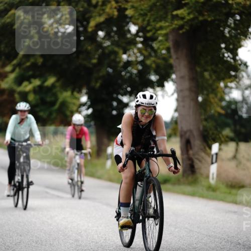 30.08.2026 - Elbe Triathlon Hamburg Michael Burmester http://msf.ph/oto/10060018 30.08.2026 11:38:25 Radfahren 1498, 1502, 1658 meine-sportfotos.de