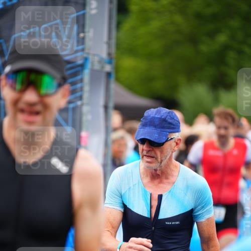 30.08.2026 - Elbe Triathlon Hamburg LAZAROV Photography http://msf.ph/oto/10060019 30.08.2026 11:38:42 Ziel 867, 1162, 1226, 1253, 1271, 1354, 1444 meine-sportfotos.de