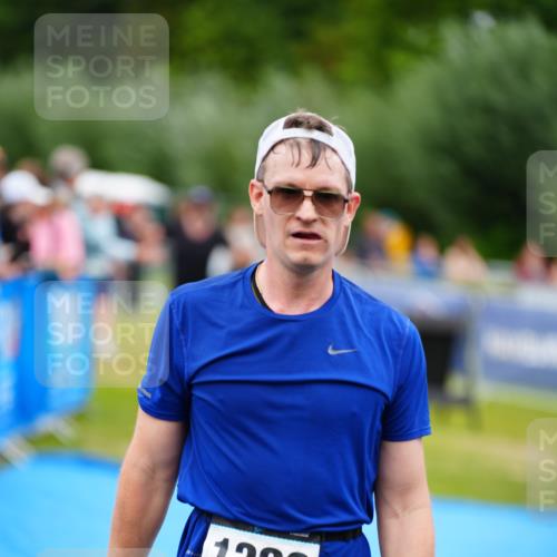 30.08.2026 - Elbe Triathlon Hamburg LAZAROV Photography http://msf.ph/oto/10060038 30.08.2026 11:38:45 Ziel 1162, 1226, 1253 meine-sportfotos.de