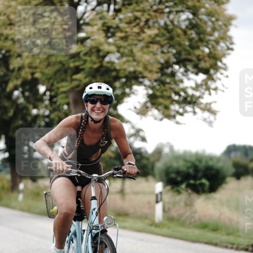 30.08.2026 - Elbe Triathlon Hamburg Michael Burmester http://msf.ph/oto/10060039 30.08.2026 11:38:34 Radfahren 1465, 1626, 1633 meine-sportfotos.de