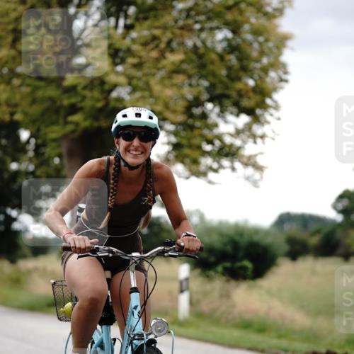 30.08.2026 - Elbe Triathlon Hamburg Michael Burmester http://msf.ph/oto/10060041 30.08.2026 11:38:34 Radfahren 1465, 1626, 1633 meine-sportfotos.de