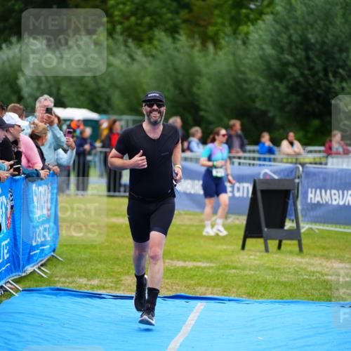 30.08.2026 - Elbe Triathlon Hamburg LAZAROV Photography http://msf.ph/oto/10060046 30.08.2026 11:38:48 Ziel 1162 meine-sportfotos.de