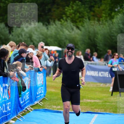 30.08.2026 - Elbe Triathlon Hamburg LAZAROV Photography http://msf.ph/oto/10060050 30.08.2026 11:38:49 Ziel 1162 meine-sportfotos.de