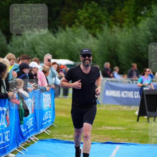 30.08.2026 - Elbe Triathlon Hamburg LAZAROV Photography http://msf.ph/oto/10060052 30.08.2026 11:38:49 Ziel 1162 meine-sportfotos.de