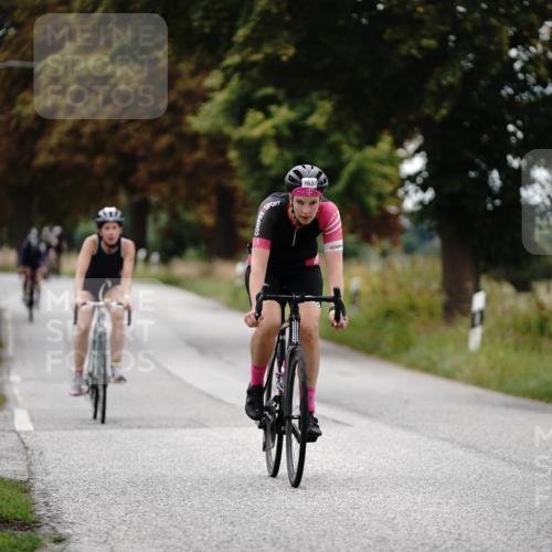 30.08.2026 - Elbe Triathlon Hamburg Michael Burmester http://msf.ph/oto/10060057 30.08.2026 11:38:52 Radfahren 1535, 1596, 1637 meine-sportfotos.de