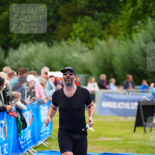 30.08.2026 - Elbe Triathlon Hamburg LAZAROV Photography http://msf.ph/oto/10060058 30.08.2026 11:38:49 Ziel 1162 meine-sportfotos.de