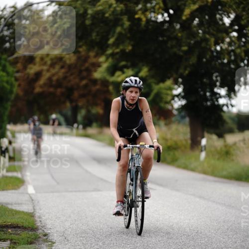 30.08.2026 - Elbe Triathlon Hamburg Michael Burmester http://msf.ph/oto/10060064 30.08.2026 11:38:54 Radfahren 1535, 1596, 1637 meine-sportfotos.de