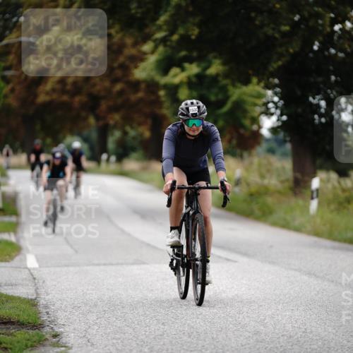 30.08.2026 - Elbe Triathlon Hamburg Michael Burmester http://msf.ph/oto/10060068 30.08.2026 11:38:58 Radfahren 1514, 1535, 1540, 1543 meine-sportfotos.de