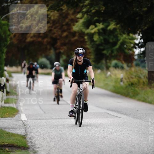 30.08.2026 - Elbe Triathlon Hamburg Michael Burmester http://msf.ph/oto/10060072 30.08.2026 11:39:01 Radfahren 1514, 1535, 1540, 1543, 1683, 1715 meine-sportfotos.de