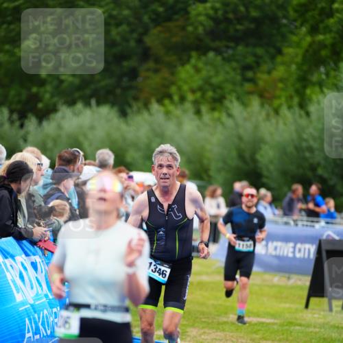 30.08.2026 - Elbe Triathlon Hamburg LAZAROV Photography http://msf.ph/oto/10060094 30.08.2026 11:39:02 Ziel 936, 1158, 1319, 1346, 1456 meine-sportfotos.de