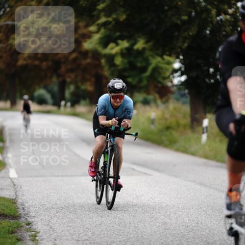 30.08.2026 - Elbe Triathlon Hamburg Michael Burmester http://msf.ph/oto/10060095 30.08.2026 11:39:08 Radfahren 1524, 1540, 1543, 1683, 1715 meine-sportfotos.de