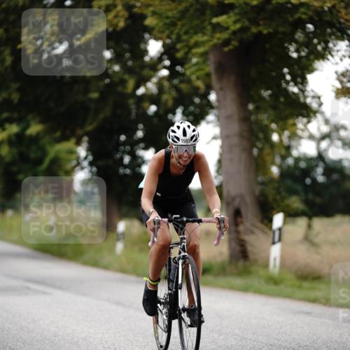 30.08.2026 - Elbe Triathlon Hamburg Michael Burmester http://msf.ph/oto/10060122 30.08.2026 11:39:29 Radfahren 1542, 1593, 1678 meine-sportfotos.de