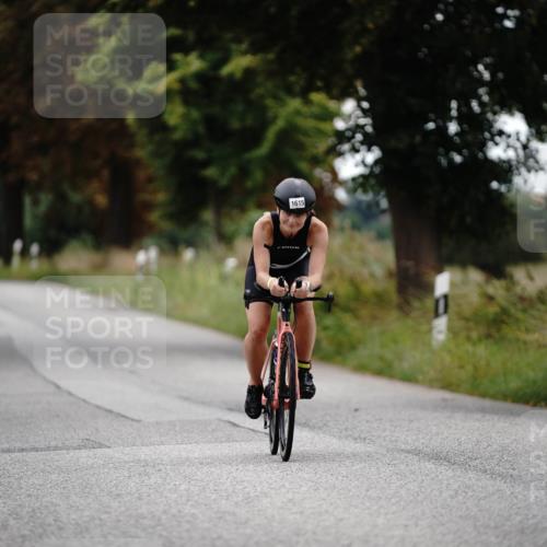 30.08.2026 - Elbe Triathlon Hamburg Michael Burmester http://msf.ph/oto/10060146 30.08.2026 11:39:42 Radfahren 1615 meine-sportfotos.de
