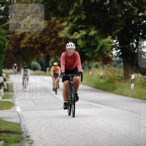 30.08.2026 - Elbe Triathlon Hamburg Michael Burmester http://msf.ph/oto/10060177 30.08.2026 11:40:04 Radfahren 1484, 1582, 1585 meine-sportfotos.de