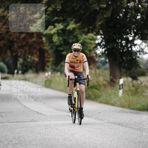 30.08.2026 - Elbe Triathlon Hamburg Michael Burmester http://msf.ph/oto/10060188 30.08.2026 11:40:06 Radfahren 1484, 1582, 1585 meine-sportfotos.de