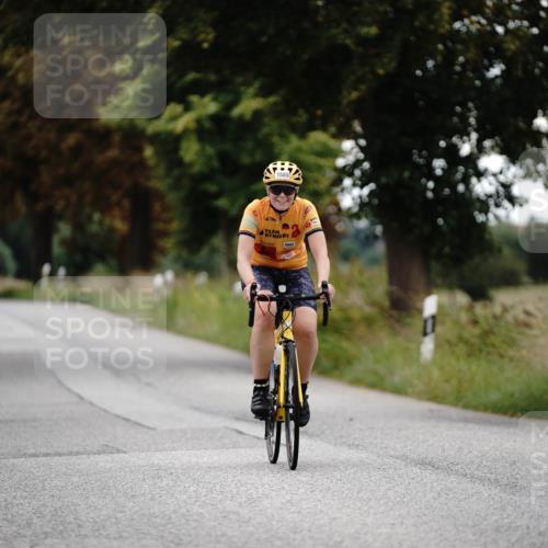 30.08.2026 - Elbe Triathlon Hamburg Michael Burmester http://msf.ph/oto/10060190 30.08.2026 11:40:07 Radfahren 1484, 1582, 1585 meine-sportfotos.de