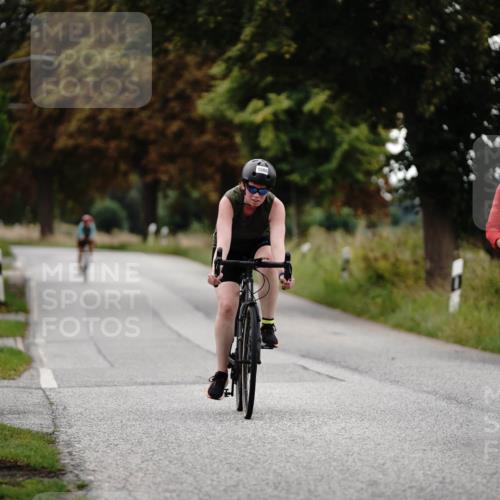 30.08.2026 - Elbe Triathlon Hamburg Michael Burmester http://msf.ph/oto/10060229 30.08.2026 11:40:50 Radfahren 1506, 1530, 1719 meine-sportfotos.de