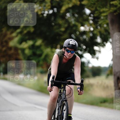 30.08.2026 - Elbe Triathlon Hamburg Michael Burmester http://msf.ph/oto/10060231 30.08.2026 11:40:51 Radfahren 1506, 1530, 1719 meine-sportfotos.de