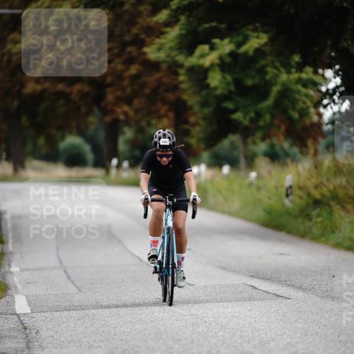 30.08.2026 - Elbe Triathlon Hamburg Michael Burmester http://msf.ph/oto/10060236 30.08.2026 11:41:17 Radfahren 1607 meine-sportfotos.de