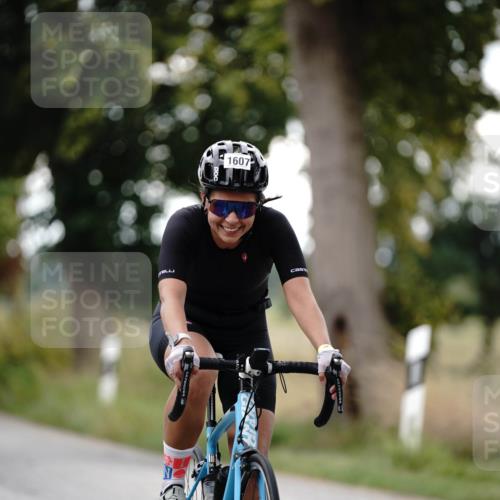30.08.2026 - Elbe Triathlon Hamburg Michael Burmester http://msf.ph/oto/10060243 30.08.2026 11:41:19 Radfahren 1607 meine-sportfotos.de