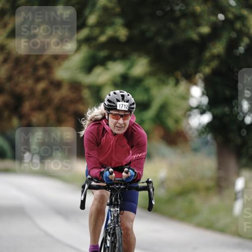 30.08.2026 - Elbe Triathlon Hamburg Michael Burmester http://msf.ph/oto/10060252 30.08.2026 11:41:43 Radfahren 1712 meine-sportfotos.de