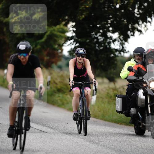 30.08.2026 - Elbe Triathlon Hamburg Michael Burmester http://msf.ph/oto/10060262 30.08.2026 11:41:59 Radfahren 1665, 1690 meine-sportfotos.de
