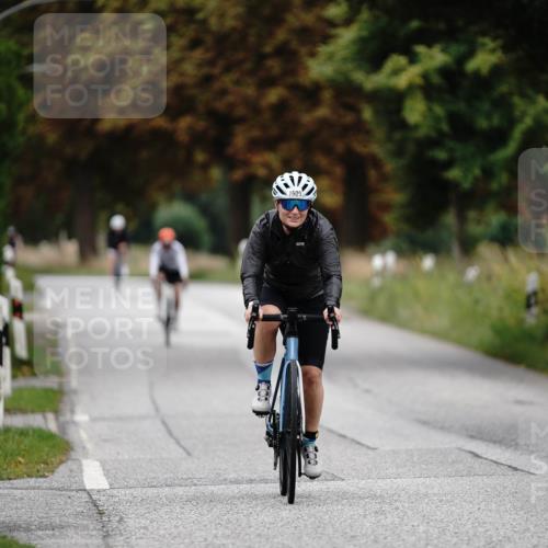30.08.2026 - Elbe Triathlon Hamburg Michael Burmester http://msf.ph/oto/10060270 30.08.2026 11:42:31 Radfahren 1609, 1675 meine-sportfotos.de