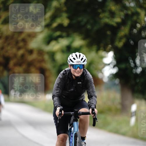 30.08.2026 - Elbe Triathlon Hamburg Michael Burmester http://msf.ph/oto/10060272 30.08.2026 11:42:32 Radfahren 1609, 1675 meine-sportfotos.de