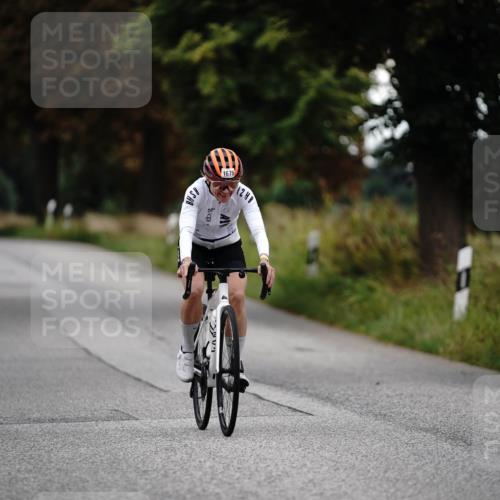 30.08.2026 - Elbe Triathlon Hamburg Michael Burmester http://msf.ph/oto/10060277 30.08.2026 11:42:35 Radfahren 1609, 1629, 1675 meine-sportfotos.de