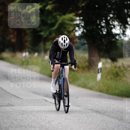 30.08.2026 - Elbe Triathlon Hamburg Michael Burmester http://msf.ph/oto/10060282 30.08.2026 11:42:40 Radfahren 1629, 1638 meine-sportfotos.de