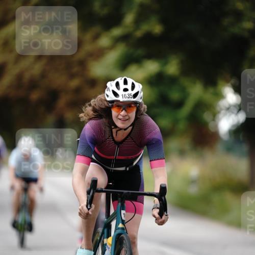 30.08.2026 - Elbe Triathlon Hamburg Michael Burmester http://msf.ph/oto/10060320 30.08.2026 11:43:21 Radfahren 1635, 1668, 1673 meine-sportfotos.de