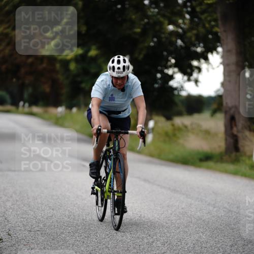 30.08.2026 - Elbe Triathlon Hamburg Michael Burmester http://msf.ph/oto/10060326 30.08.2026 11:43:24 Radfahren 1601, 1635, 1647, 1668, 1673 meine-sportfotos.de