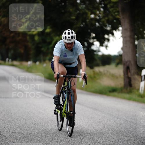 30.08.2026 - Elbe Triathlon Hamburg Michael Burmester http://msf.ph/oto/10060328 30.08.2026 11:43:24 Radfahren 1601, 1635, 1647, 1668, 1673 meine-sportfotos.de