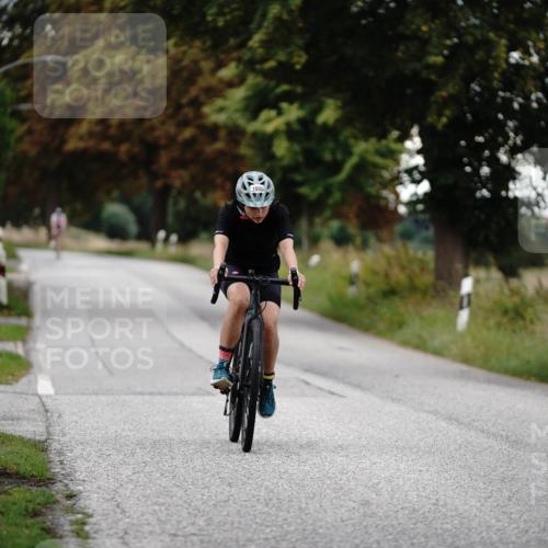 30.08.2026 - Elbe Triathlon Hamburg Michael Burmester http://msf.ph/oto/10060348 30.08.2026 11:43:41 Radfahren 1600 meine-sportfotos.de