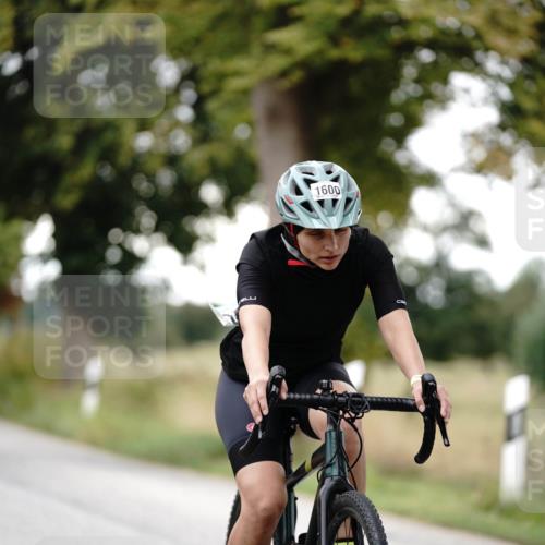 30.08.2026 - Elbe Triathlon Hamburg Michael Burmester http://msf.ph/oto/10060353 30.08.2026 11:43:43 Radfahren 1600 meine-sportfotos.de