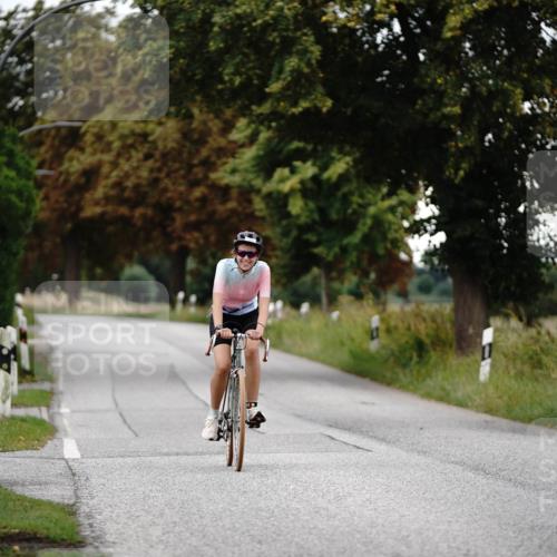 30.08.2026 - Elbe Triathlon Hamburg Michael Burmester http://msf.ph/oto/10060359 30.08.2026 11:43:54 Radfahren 1483 meine-sportfotos.de