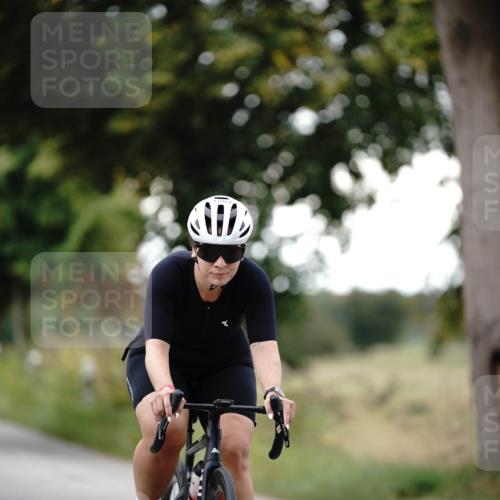 30.08.2026 - Elbe Triathlon Hamburg Michael Burmester http://msf.ph/oto/10060376 30.08.2026 11:44:17 Radfahren 1567, 1618 meine-sportfotos.de