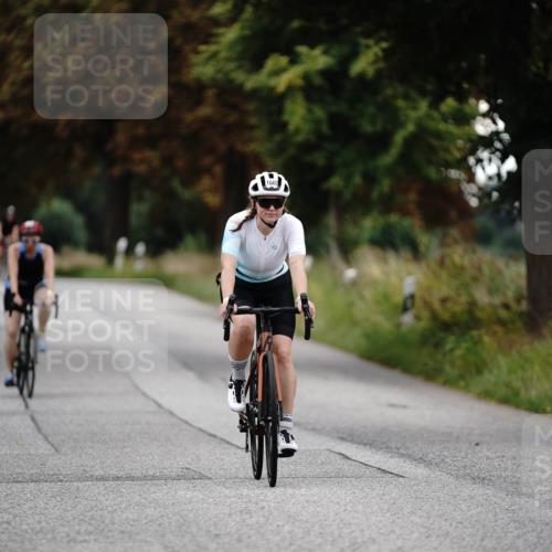 30.08.2026 - Elbe Triathlon Hamburg Michael Burmester http://msf.ph/oto/10060394 30.08.2026 11:44:37 Radfahren 1602, 1698 meine-sportfotos.de