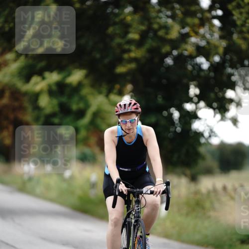 30.08.2026 - Elbe Triathlon Hamburg Michael Burmester http://msf.ph/oto/10060404 30.08.2026 11:44:42 Radfahren 1602, 1622, 1698 meine-sportfotos.de