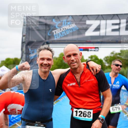30.08.2026 - Elbe Triathlon Hamburg LAZAROV Photography http://msf.ph/oto/10060408 30.08.2026 11:40:43 Ziel 911, 1375 meine-sportfotos.de